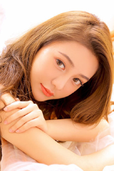 舌头一点一点向里探去